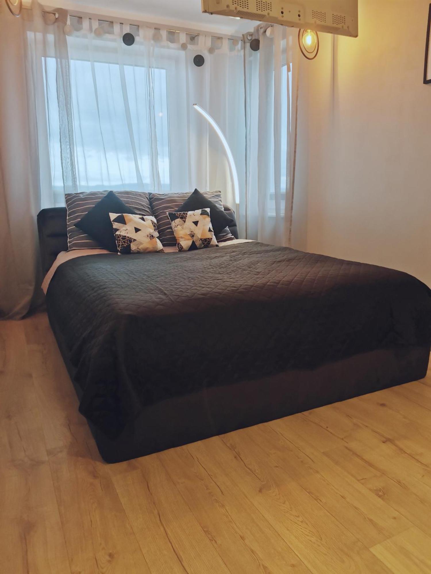 Apartament Rakownica Apartment Jelenia Gora Bagian luar foto